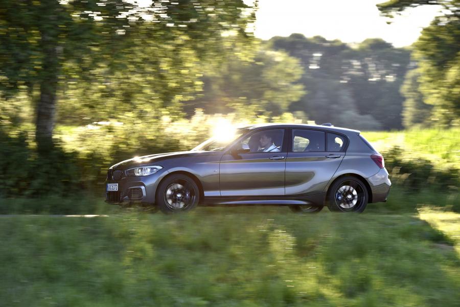  BMW M140i 5-Door 2016 года  (WW) (фото 18 из 53)